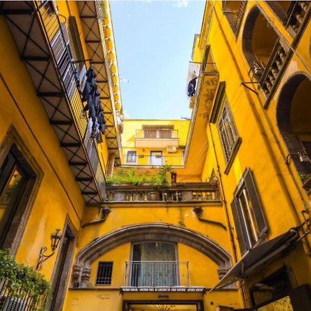 Appartamenti San Gregorio Armeno نابولي المظهر الخارجي الصورة